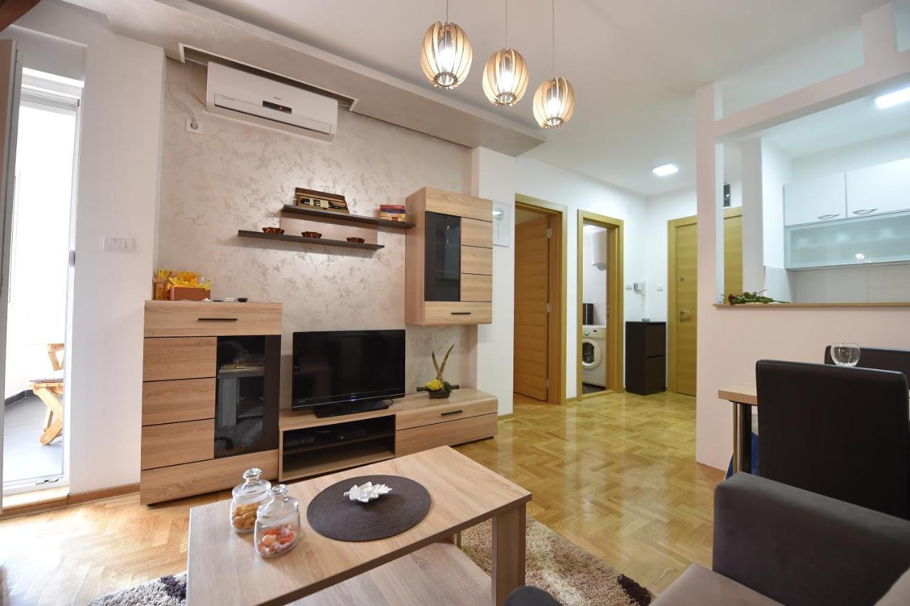 Apartment Sinisa With Garage Novi Sad Extérieur photo