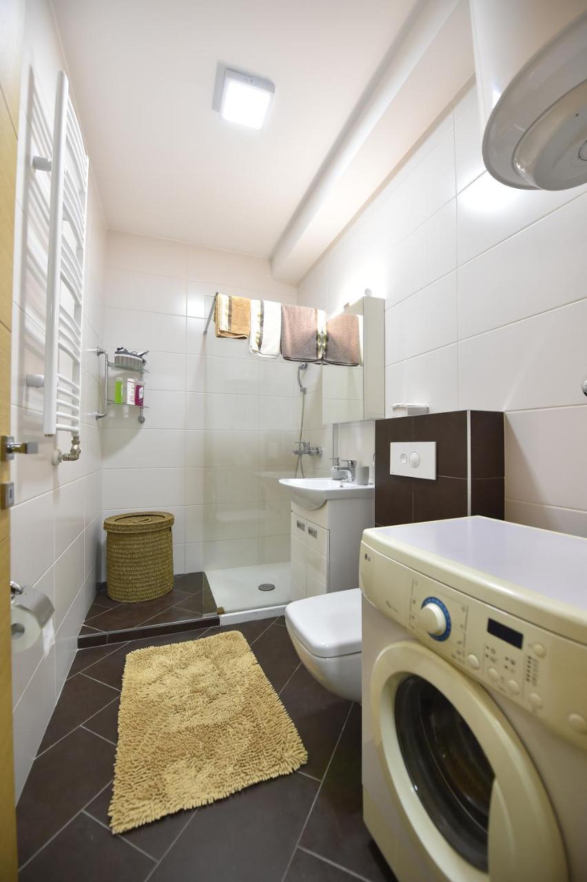 Apartment Sinisa With Garage Novi Sad Extérieur photo
