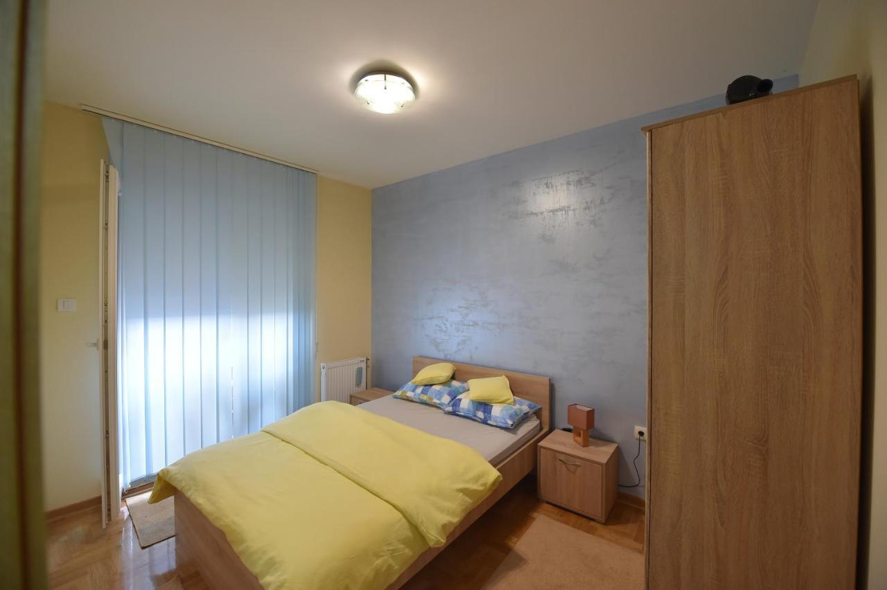 Apartment Sinisa With Garage Novi Sad Extérieur photo